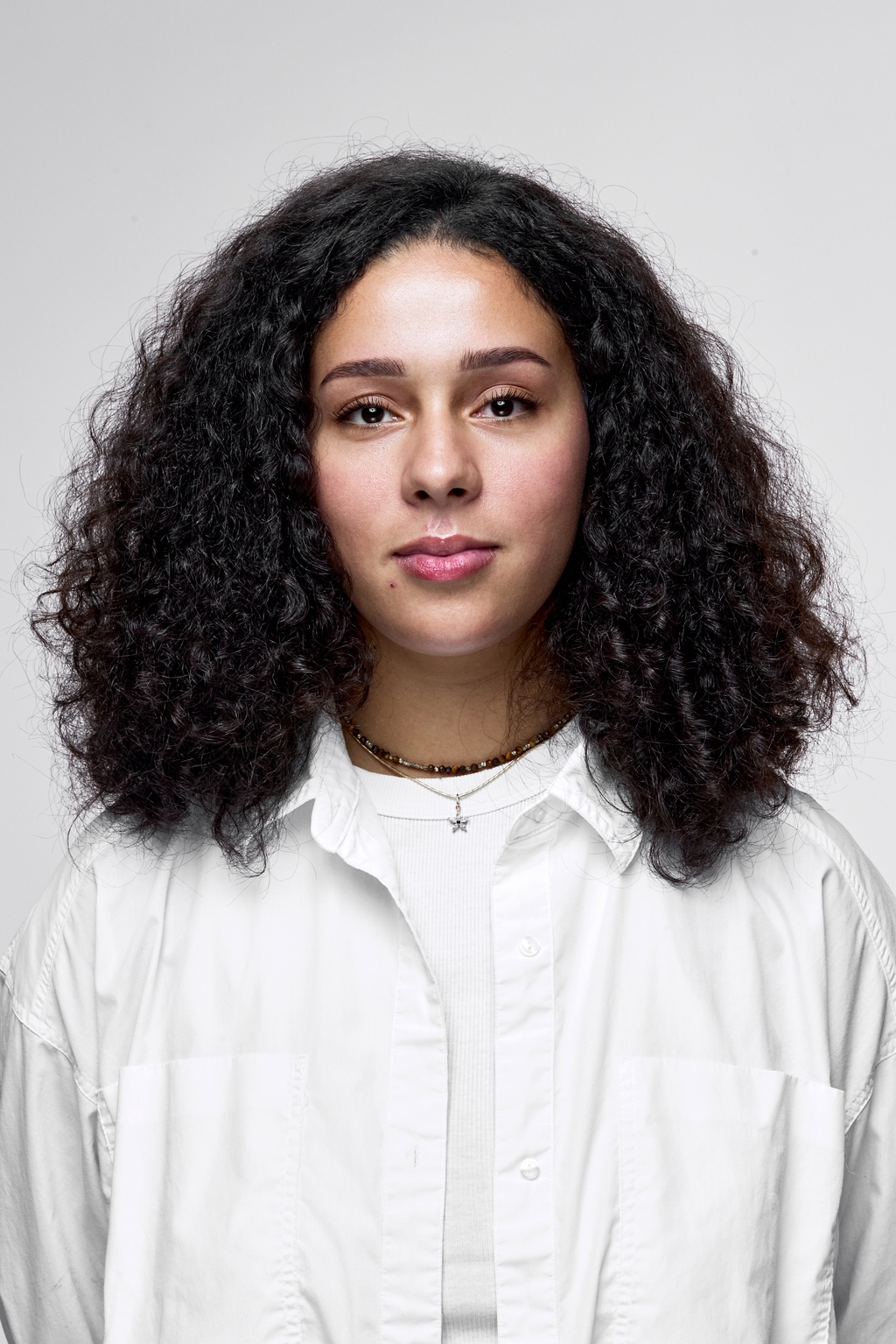 кудрявые волосы до