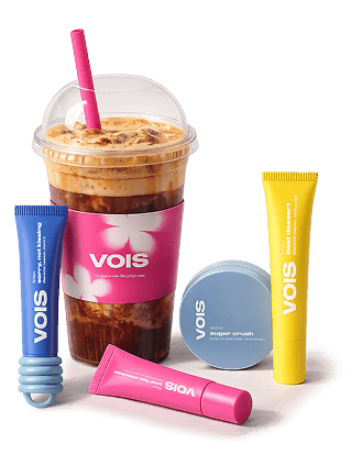Коллаборация VOIS x One Price Coffee в подборке событий марта от MARIE CLAIRE
